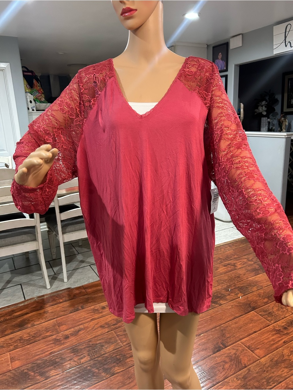 Torrid size 3Women's Lace Back Short Sleeve Top - Berry
